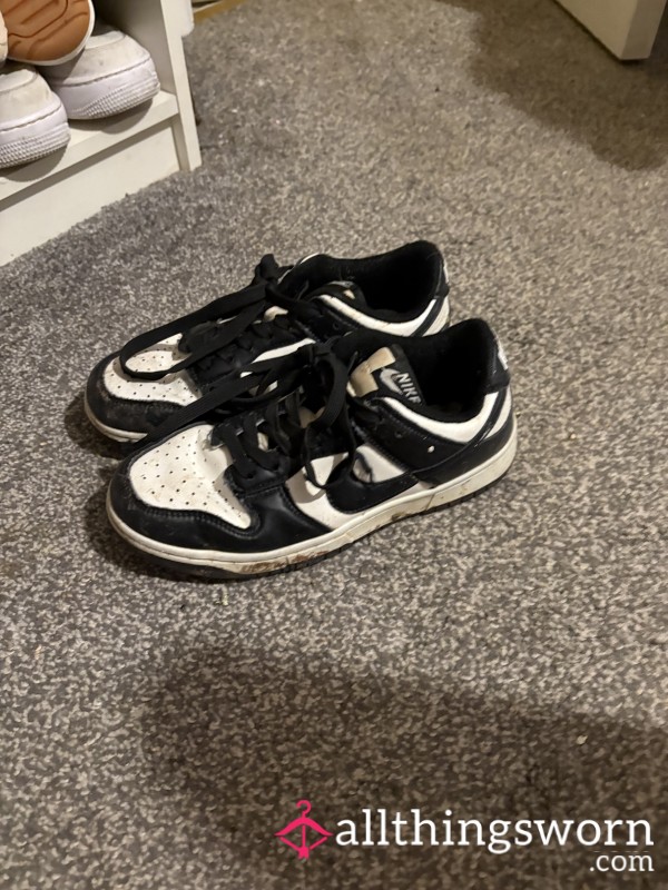 🐼 Well Worn Panda Nikes 🐼