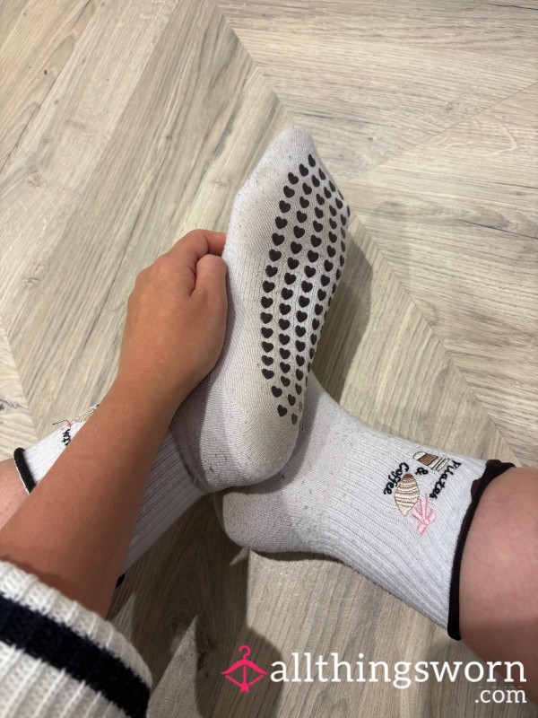 Well Worn Pilates Socks – Exclusive Pair