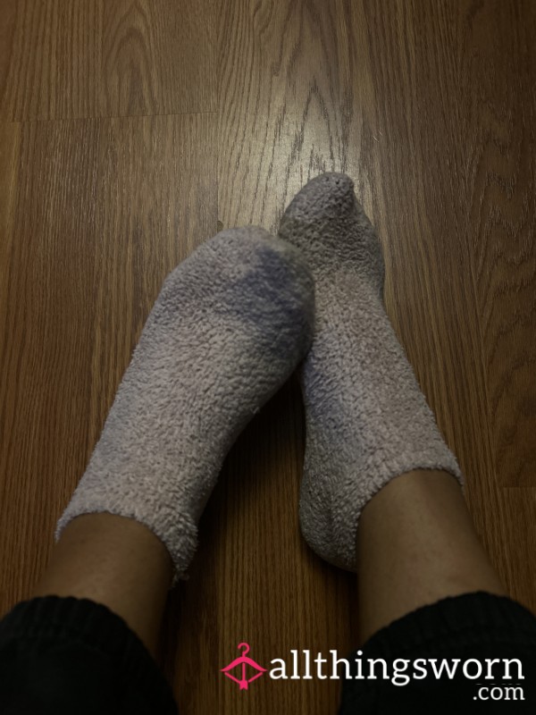 Well Worn Pink Fuzzy Socks 💕