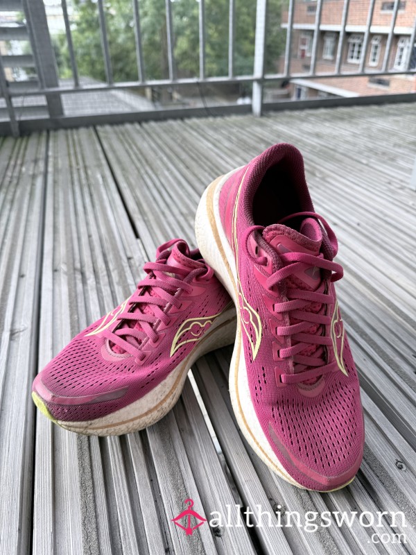 🏅 Well-worn Race Shoes – Tracked To 1,116km