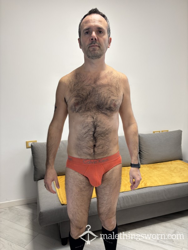 WELL-WORN RED CK BRIEFS