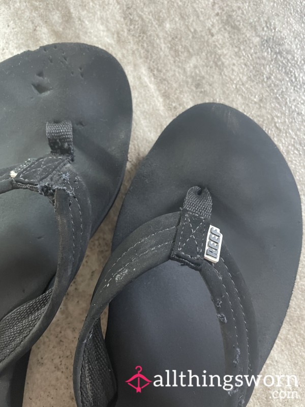 Well Worn Reef Flip Flops- Come With 2 Day Wear Prior To Shipping