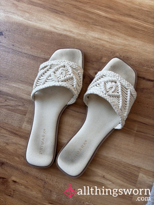 Well Worn Sandals🩴👡