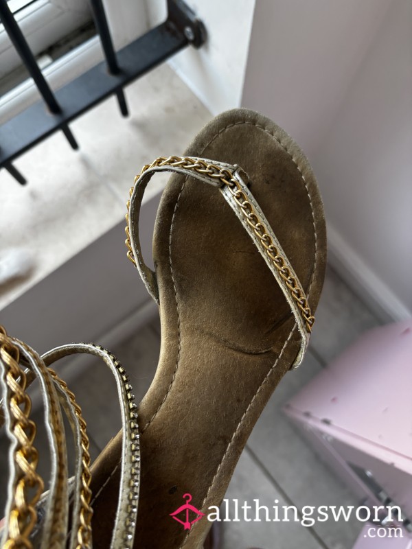 Well Worn Sandels