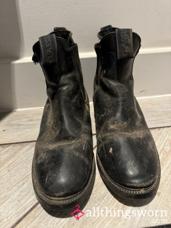Well-worn Short Riding Boots