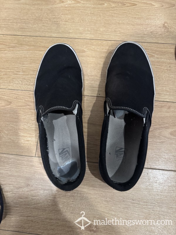 Well Worn Size 14 Sk*te Shoes