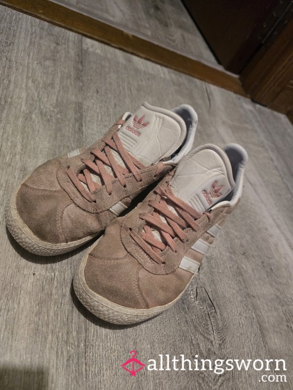 Well Worn, Size 5 Addidas Trainers