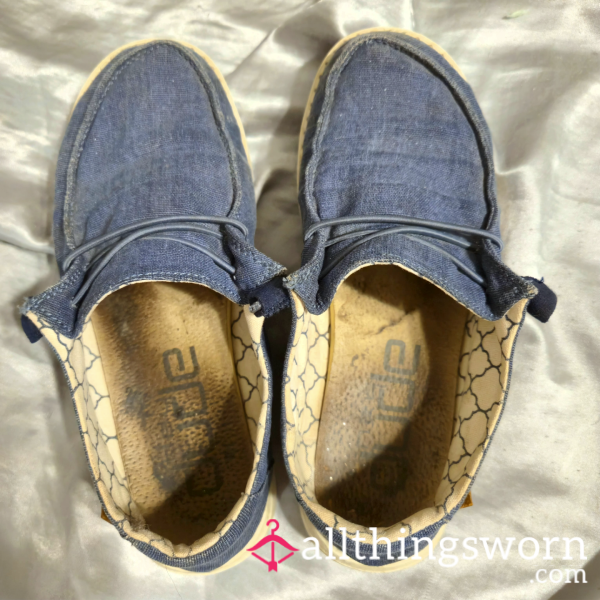 Well Worn Size W5 Hey Dudes