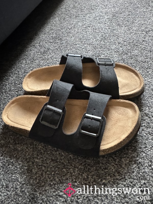 Well Worn Sliders