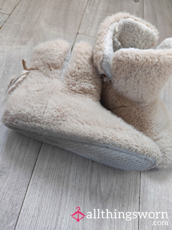 Well Worn Slippers 🥵