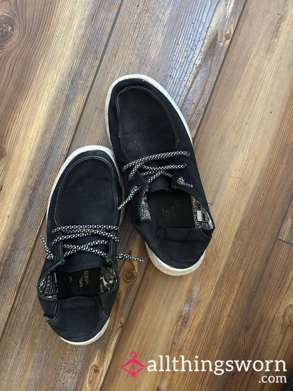 Well Worn Smelly Bobs Size 6