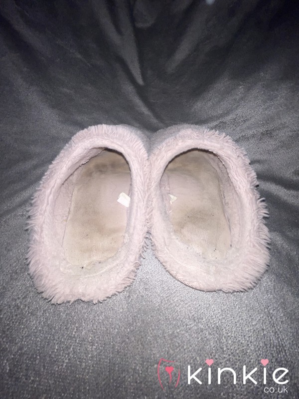 SOLD-   Well Worn Smelly Pink Fluffy Slippers Xx
