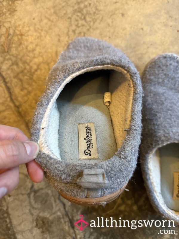 WELL WORN, SMELLY SLIPPERS🥵