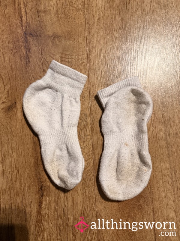 Well Worn Socks – 48 Hours, No Wash 👀