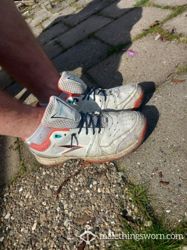 Well-worn Sport Outside Sneakers👟