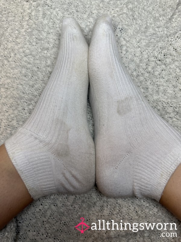 Well Worn Stinky Hanes Socks