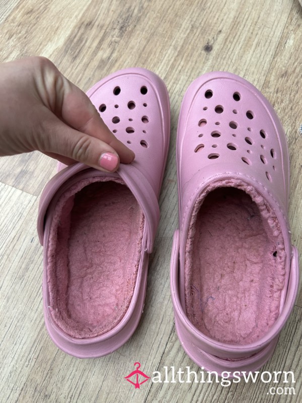 Well Worn Sweaty Fluff Lined Sliders Crocs