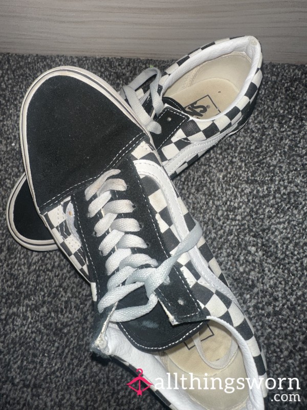 Well Worn Sweaty Vans 🥴