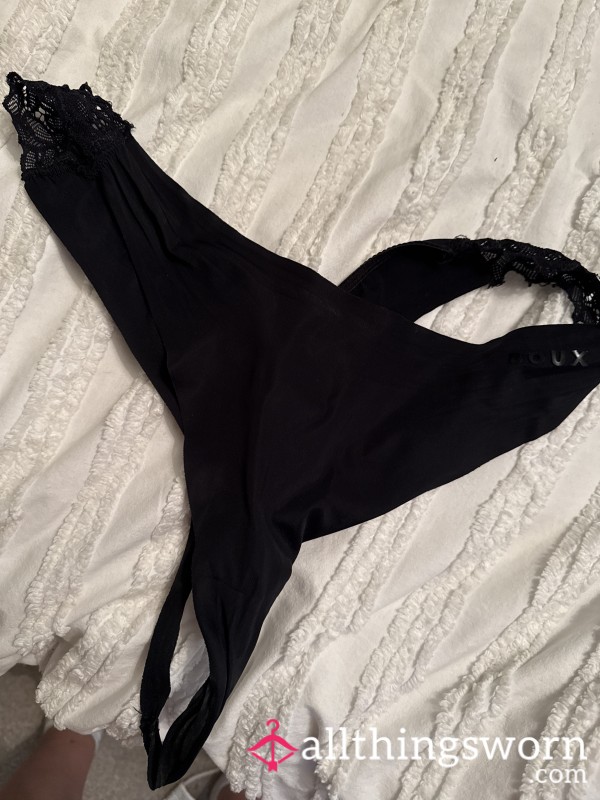 Well Worn Thong 🍑