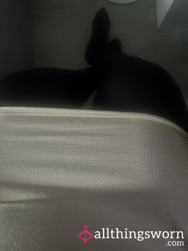 Well Worn Tights 👣