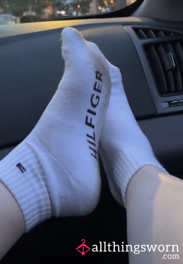 Well-Worn Tommy Hilfiger 100% Cotton White Socks