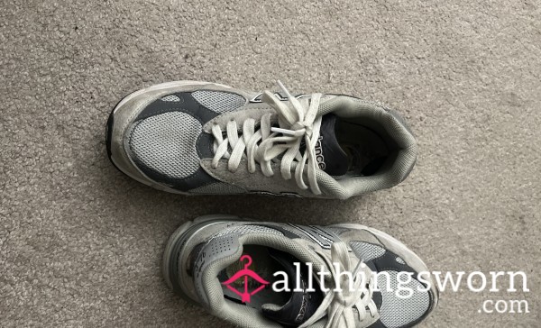 Well Worn Trainers 👟💋