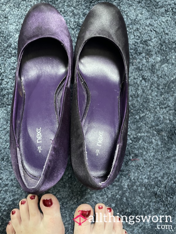 Well Worn Trashed Purple Satin Heels 6