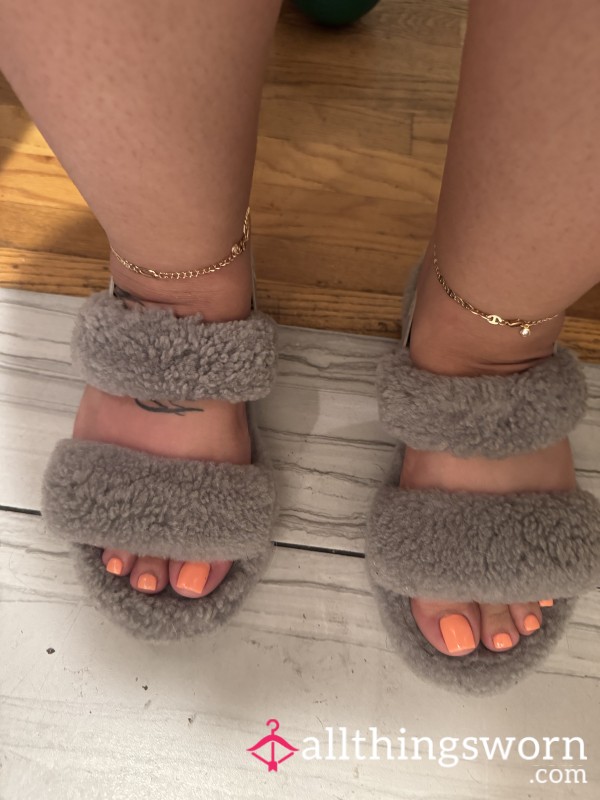 Well-Worn UGG Slippers 😈 Soft, Broken-In & Irresistible