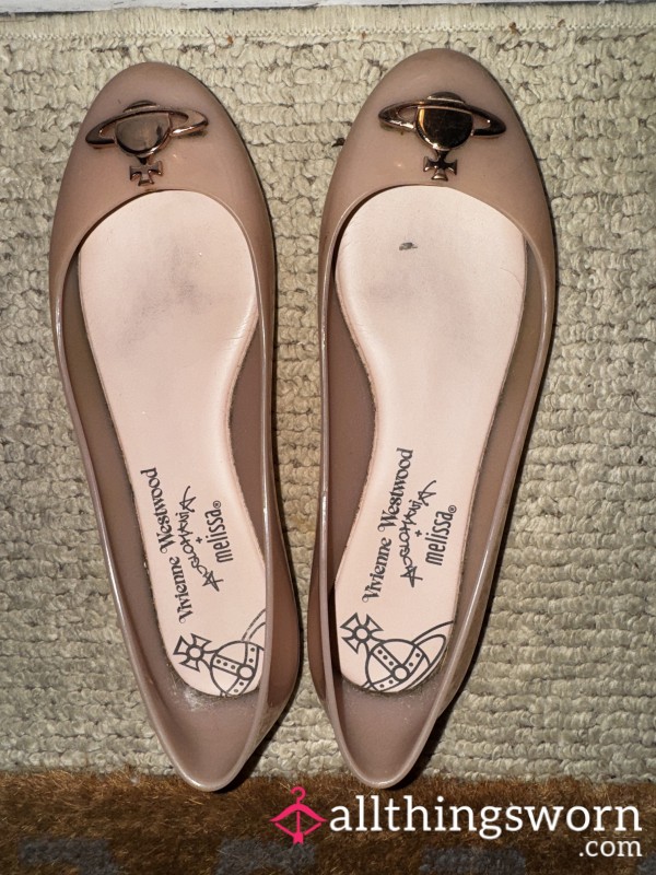 💕 WELL-WORN VIVIENNE WESTWOOD BALLET FLATS – SIZE [8] 💕  Dripping In Filth. Stuffed With Goop. Worn To Absolute Perfection.