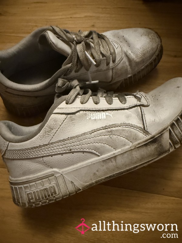 Well-worn & Well-loved Pumas 👟🩶