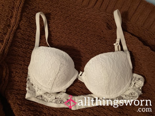 Well-Worn White Lace Push Up Bra
