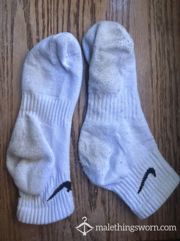 Well-Worn White Nike Ankle Socks - Daily Wear