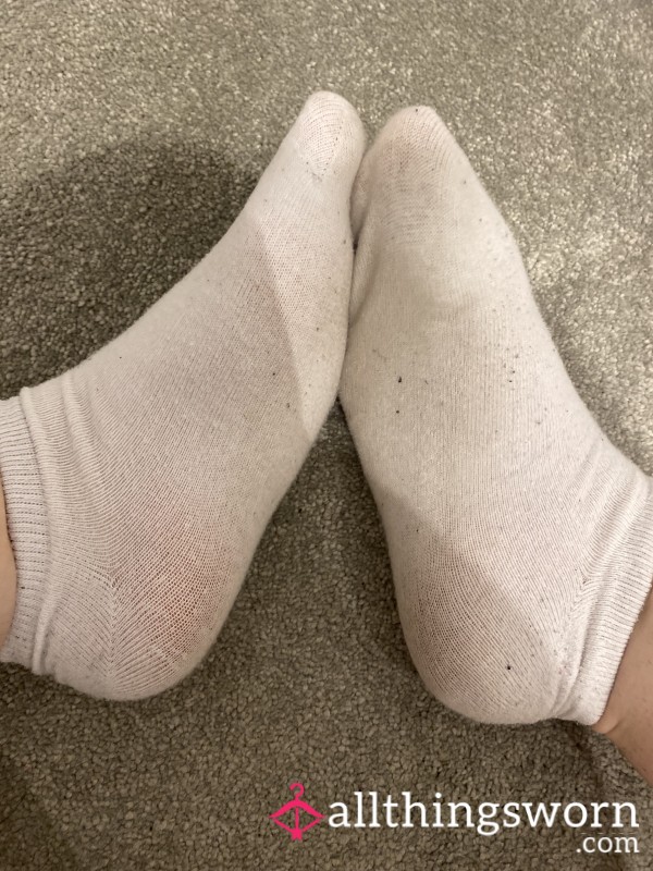 Well Worn White Trainer Socks - Gym Session