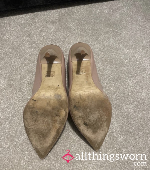 WELL WORN WORK SHOES😈👠