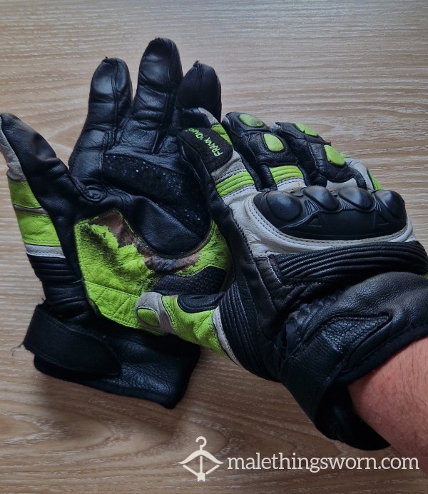 Well Worn XL Motorbike Golves