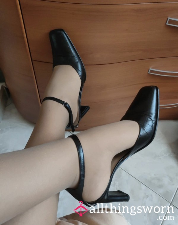 Wellworn Uniform Black Flats With Heel 2.0😈🥵 Wellworn