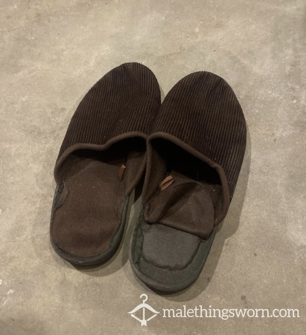 Wellworn Brown Slippers🥵|Damage|Wellworn|Stinky