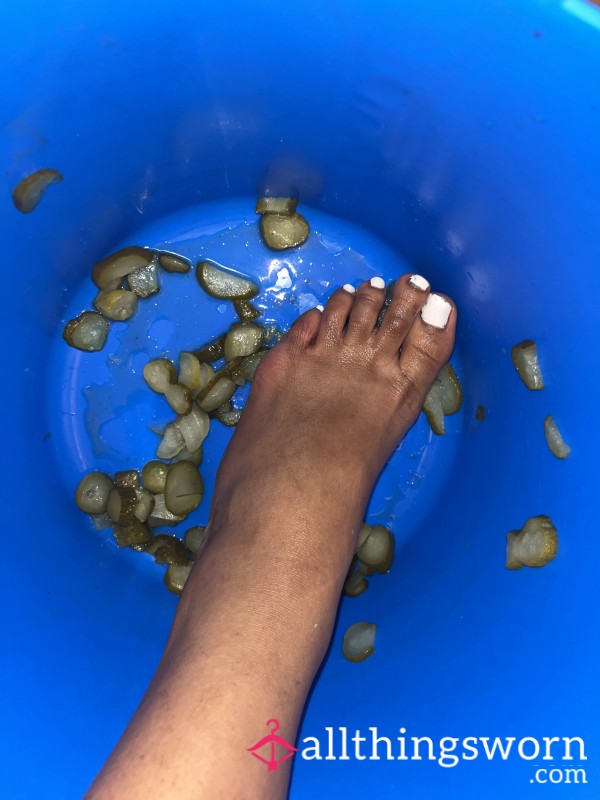 Wet Juicy Feet