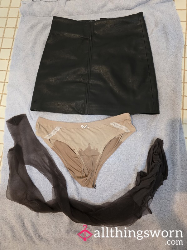 Wet 🍋 Panties And Pantyhose