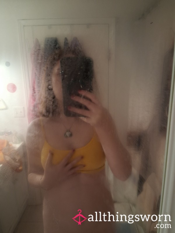 Wet Stretchy Sports Bra