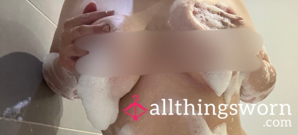 Wet Titties