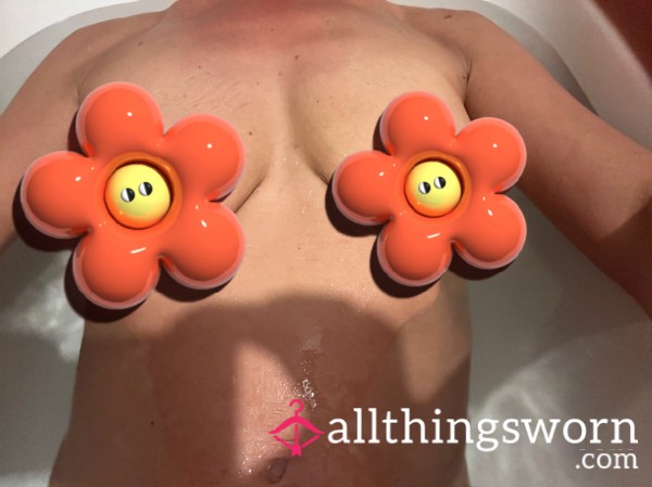 Wet Tittys