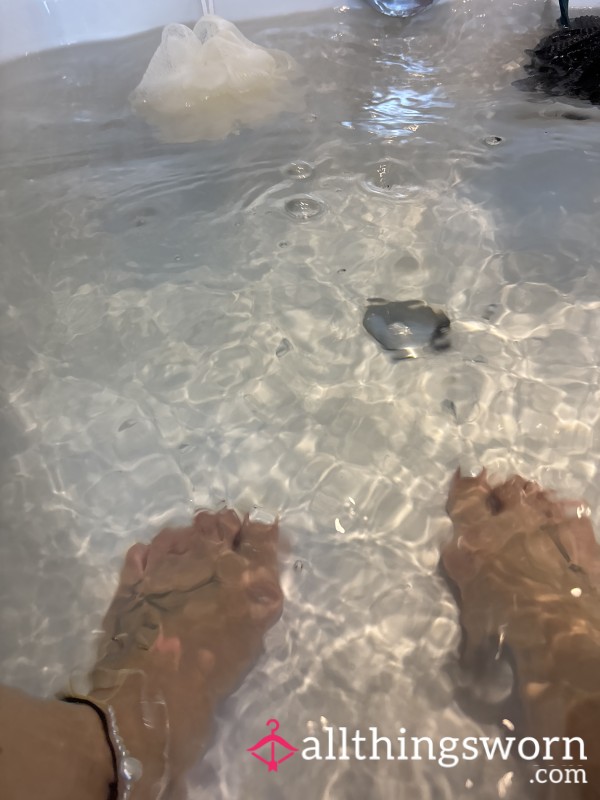 Wet Toe Wiggles