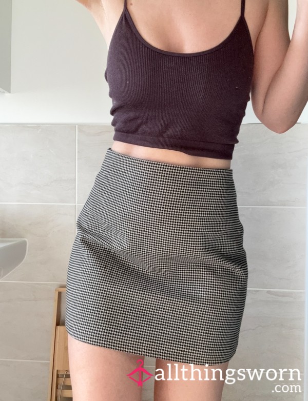 What To See What Knickers I’m Wearing?😇