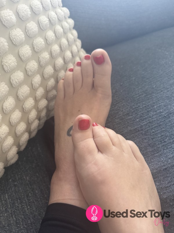 Which Of You S**y Gentleman Want To Pay For My Pedicure?