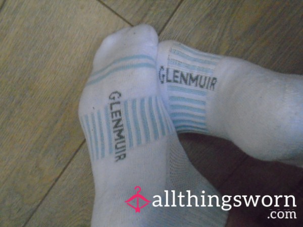 🩵WHITE AND BLUE GLENMUIR SOCKS🩵