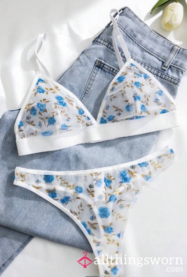 White And Blue Set💦