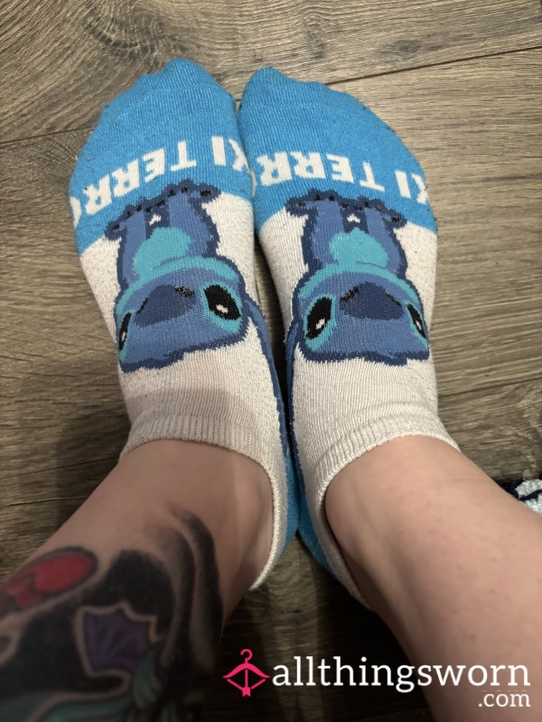 White And Blue Stitch Ankle Socks