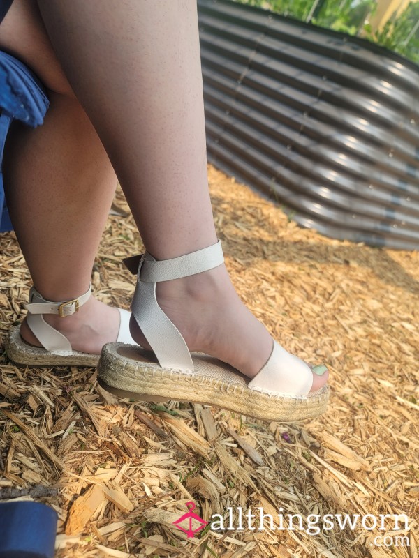 White And Hemp Wrap Sandals 👡