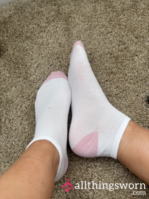 White And Pink Ankle Socks